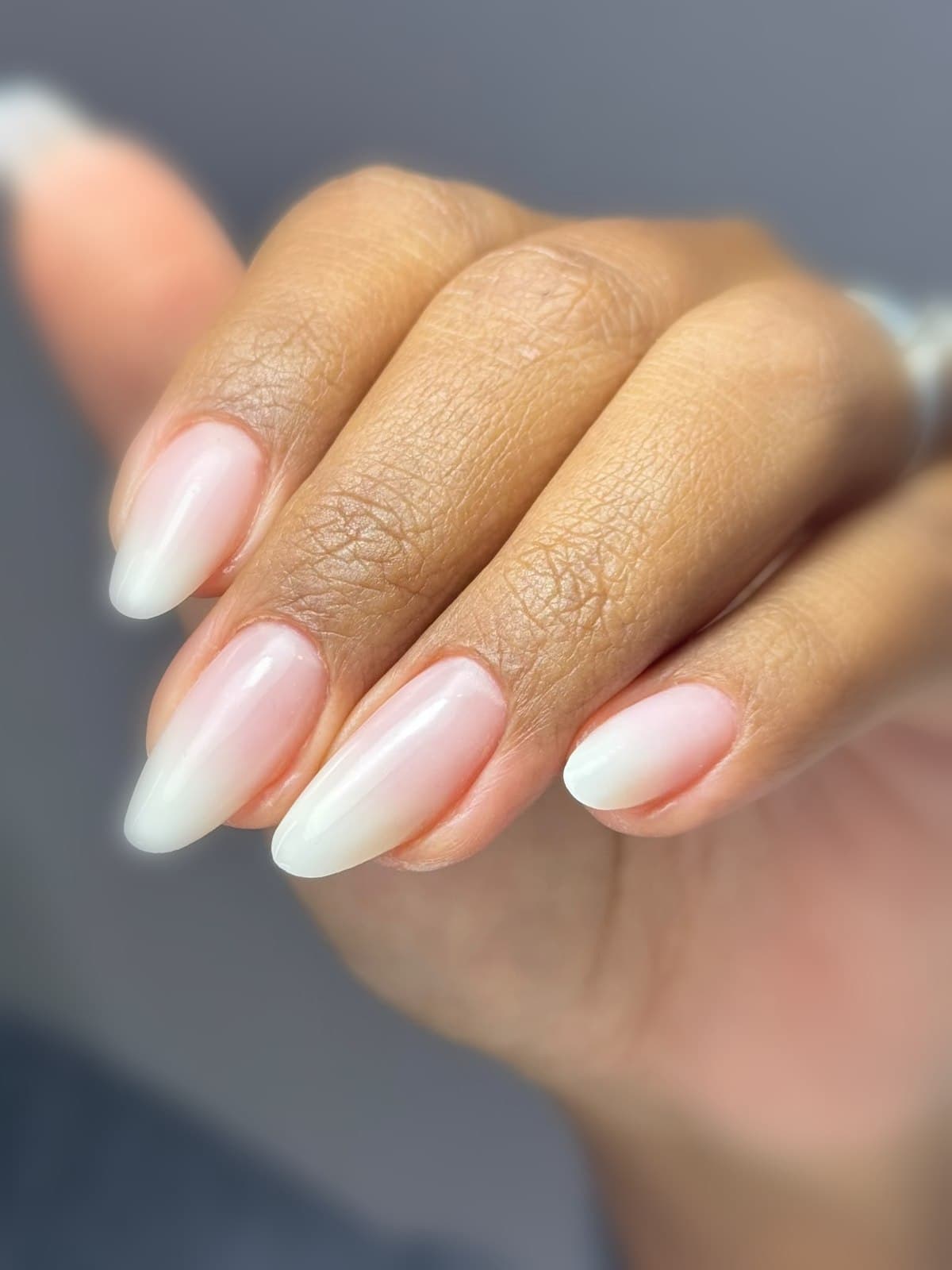 Amande effet lait, dégradé blanc nacré